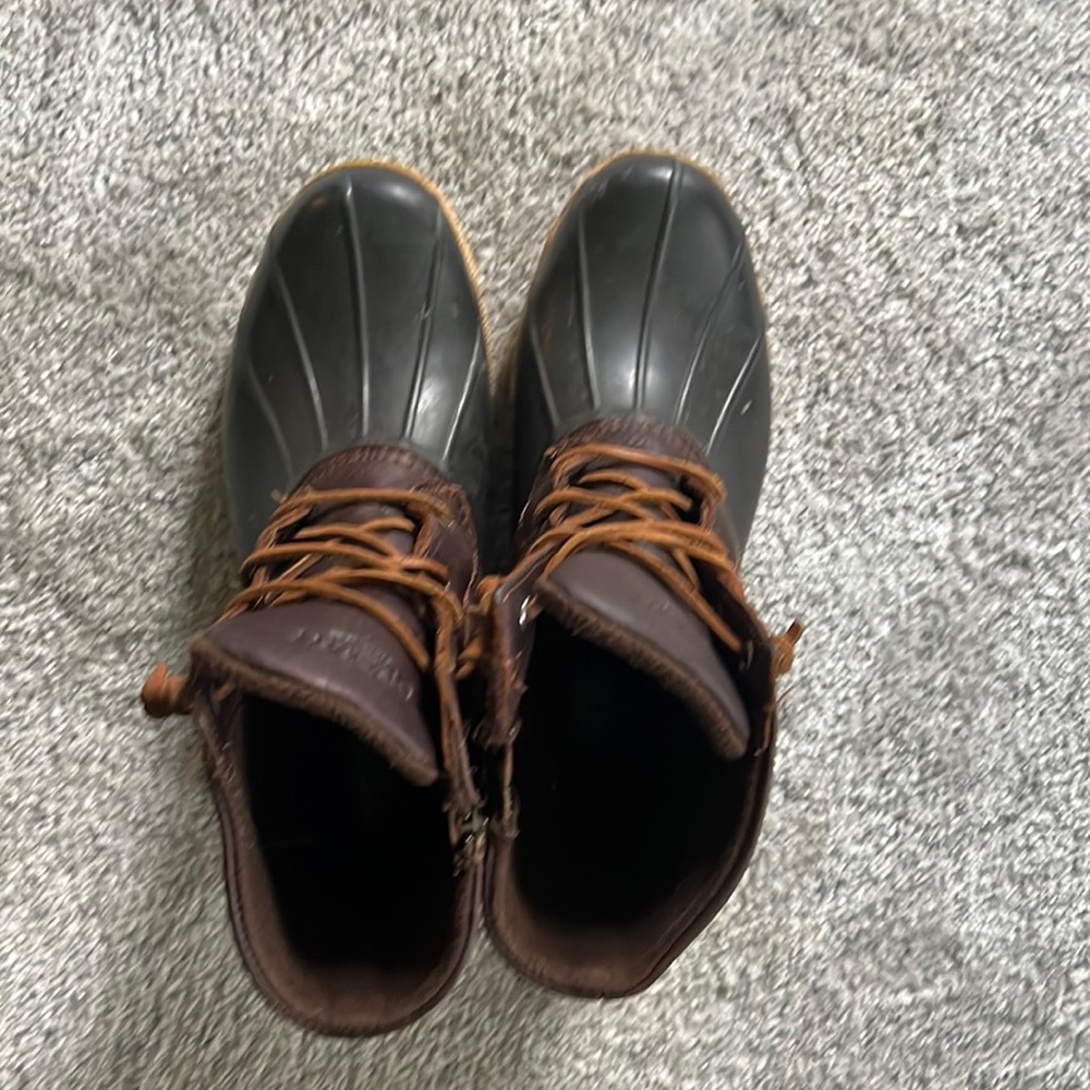 Sperry rain snow boots.